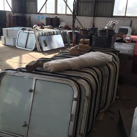 China Sicherheit auf Sees-Sicherheitsglas-Rechteck-Marineersatz Windows fertigte besonders an fournisseur