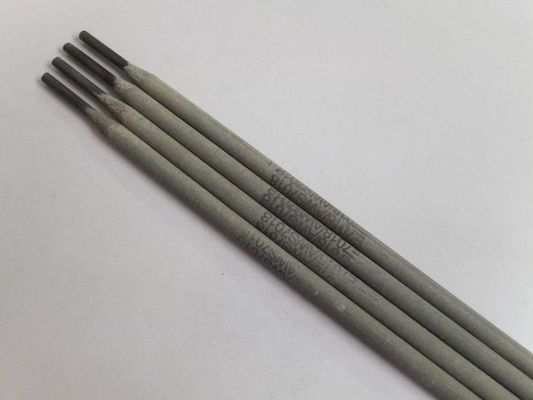 China Niedrige Wasserstoff-Schweißens-Eisen-Pulver-Elektrode für AWS E7018 A1 fournisseur