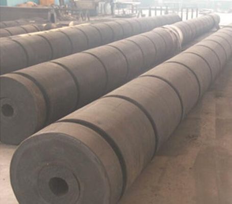 Marine Schlepper Gummifender, der Leistung und einfache Installation mit Ketten- und Gurtband-Befestigungsoptionen bietet fournisseur