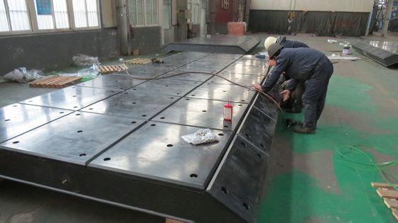 UHMWPE-Fenderplatte Kollisionsschutzplatte HDPE-Material Korrosionsbeständig 1690×1760mm fournisseur