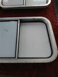 angepasste geschraubte / geschweißte rechteckige Marinefenster / Marine Schiffe Aluminiumlegierung Fenster fournisseur