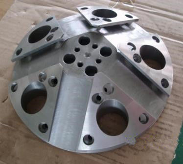 ISO-zertifizierte Teile von Metallverarbeitungsmaschinen mit individuell angepasstem Design und korrosionsbeständigen hochpräzisen bearbeiteten Komponenten fournisseur