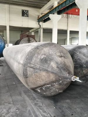 Sieben Schichten pneumatischer Marine-Gummi-Airbag für das Startdock